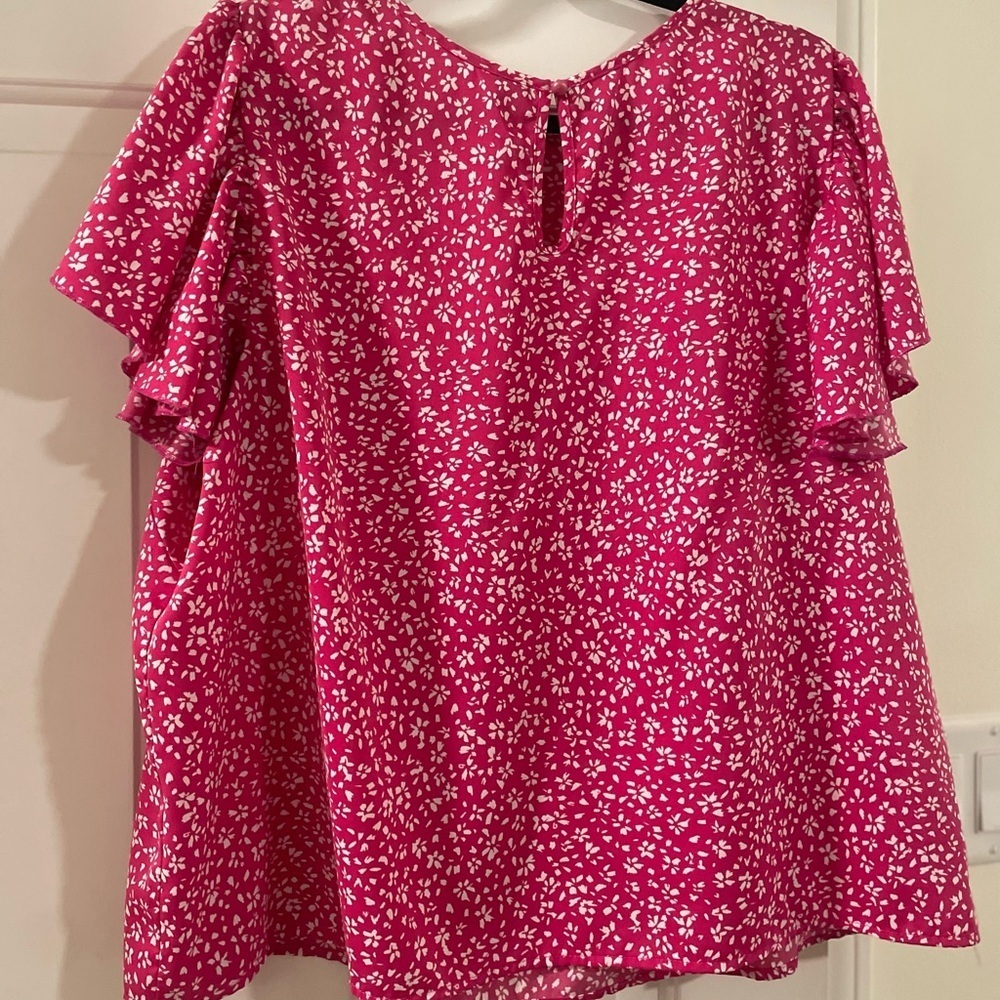 Women's Pink Floral Top - Picture 6 of 6